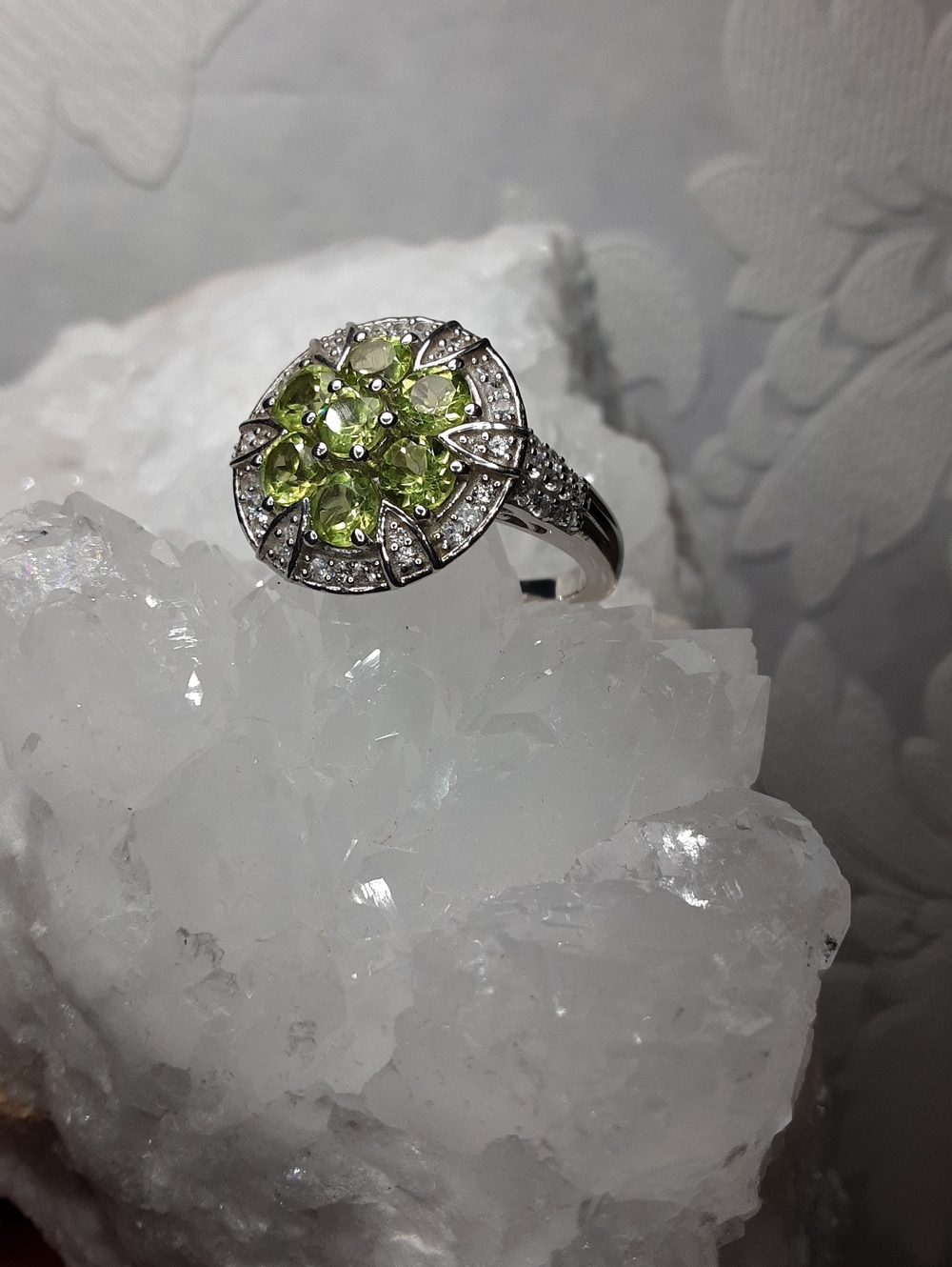 925 Peridot, Zircon Ring.